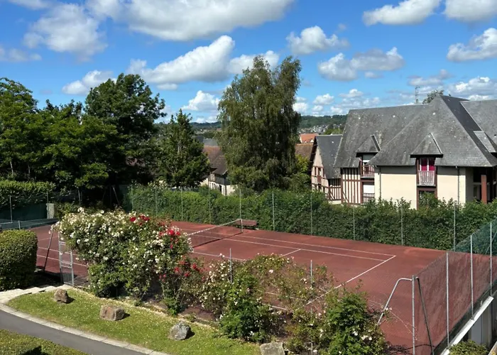 Duplex Tres Proche De Tennis Et Piscine *