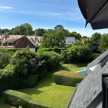 Duplex Tres Proche De Tennis Et Piscine Apartamento Deauville