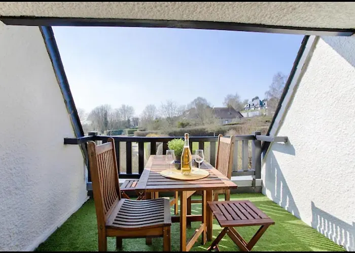 Duplex Tres Proche De Tennis Et Piscine